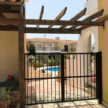 Eden Gardens Maisonette *