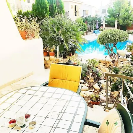 Appartamento Eden Gardens Maisonette