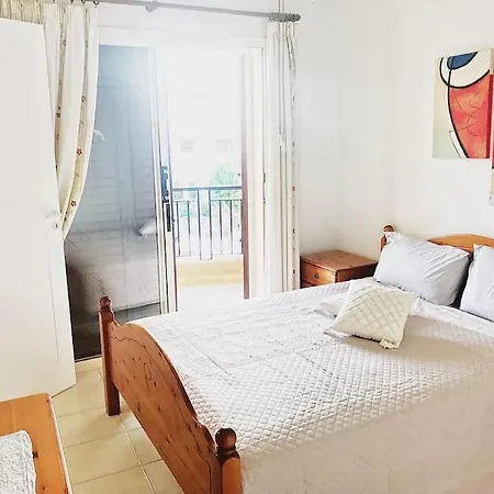 Eden Gardens Maisonette Апартаменты Пафос